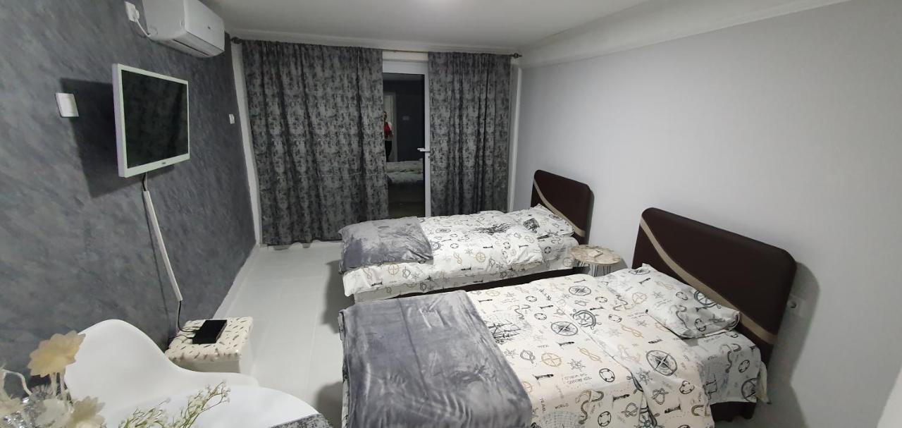 Cozzy Apartment Near The Aiport Podgorica Exteriér fotografie