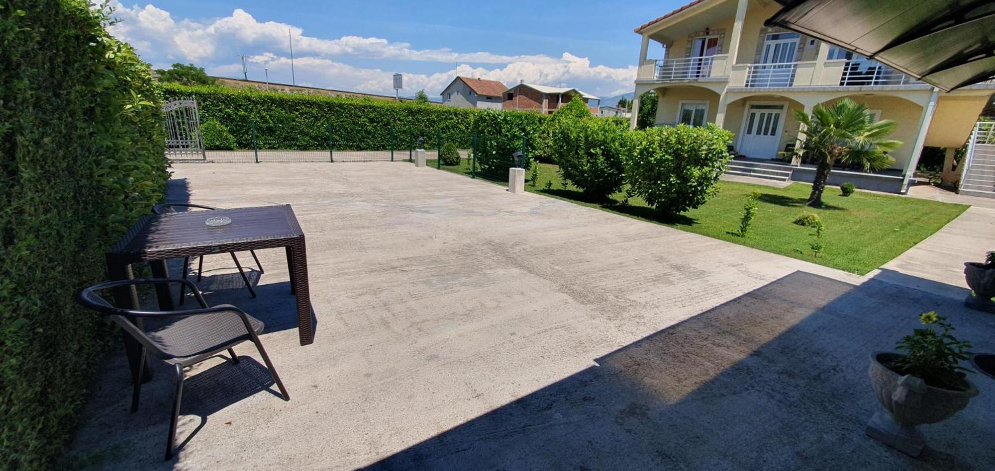 Cozzy Apartment Near The Aiport Podgorica Exteriér fotografie